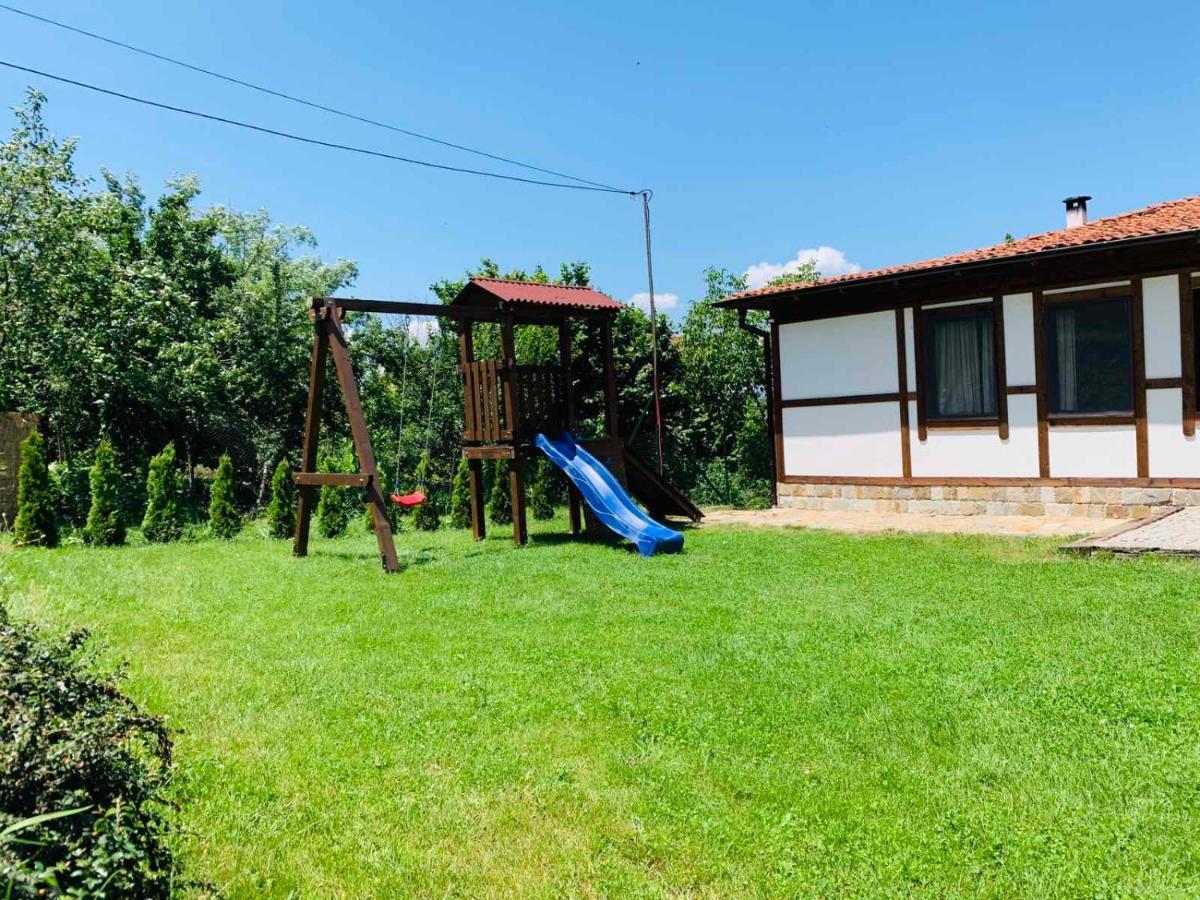 Villa Kashtata Resilovo Buitenkant foto