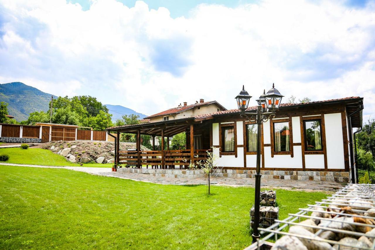 Villa Kashtata Resilovo Buitenkant foto